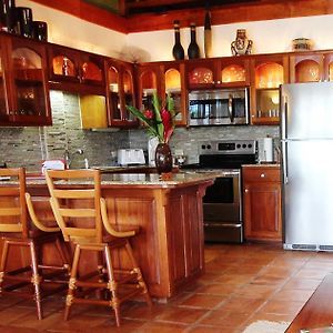 Luxury One-Bedroom Villa Sea View